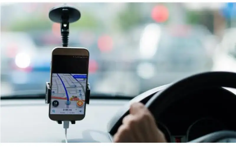 وزارة النقل: التطبيقات الذكية غير المرخصة