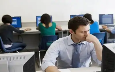 أمراض ناجمة عن العمل على الكمبيوتر