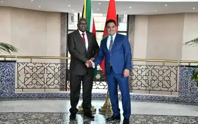 الرئيس السابق لجنوب إفريقيا يعلن دعم
