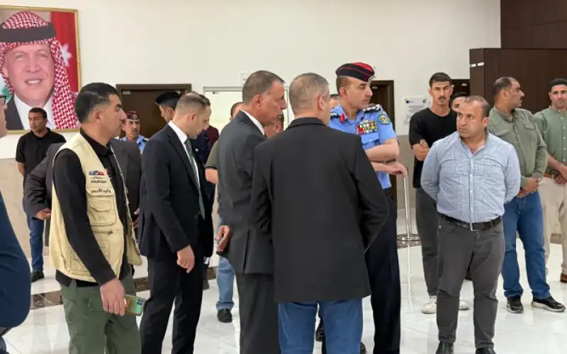 وزير الداخلية يوجه إلى ضرورة تقليل