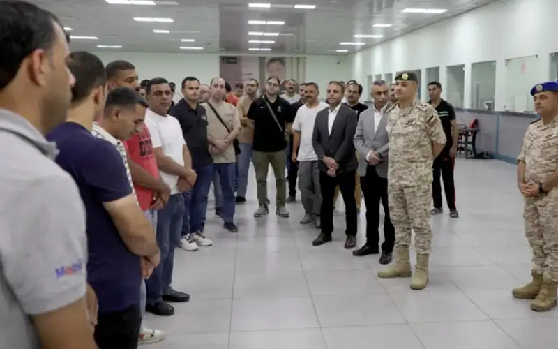 وصول طواقم المستشفى الميداني الأردني جنوب