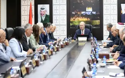 الحكومة الفلسطينية: قد نلجأ لإيقاف مؤقت
