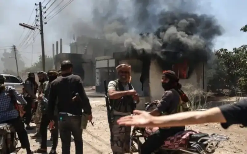 استمرار الاشتباكات الدامية في السويداء ومقتل