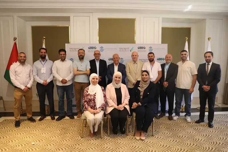 تجارة عمان تطلق برنامجا تدريبيا بعنوان: