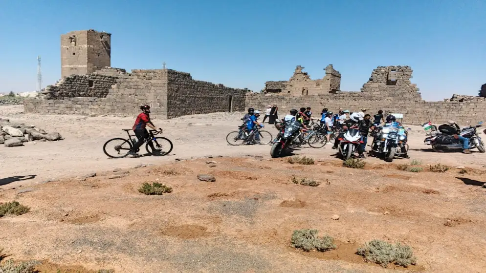 مسيرة دراجات هوائية لترويج موقع أم