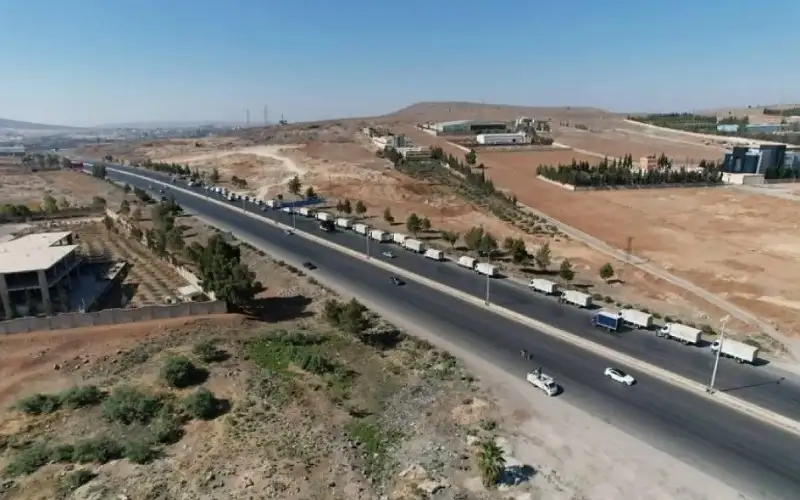 قافلة مساعدات تصل للسويداء والهجري يرفض