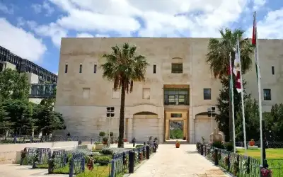 الحكومة تقر نظاما معدلا للأبنية والتنظيم