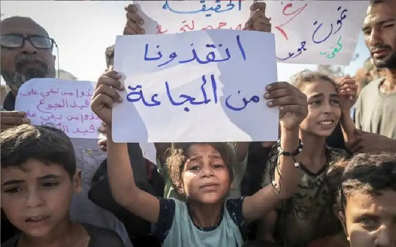 يموتون جوعا تحت القصف.. برنامج الأغذية