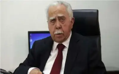 الوزير الأسبق عبد الرزاق طبيشات في