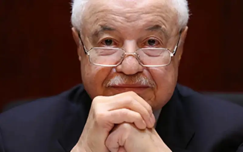 وزير المالية السوري يصدر قرارا بإيقاف