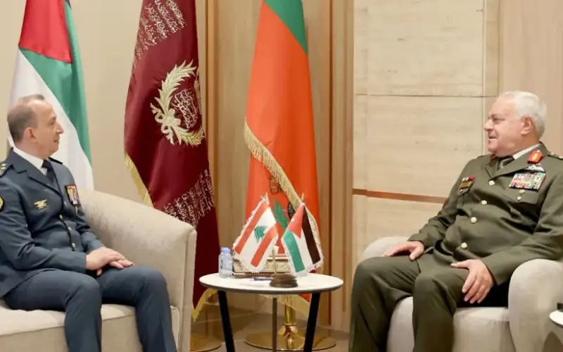 الحنيطي يبحث مع قائد الجيش اللبناني