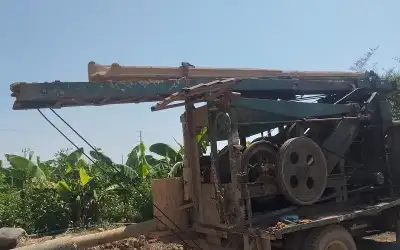 ضبط حفارة مخالفة وردم بئر مخالف