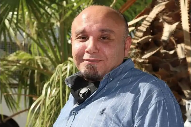 حسين البكار شقيق وزير العمل في