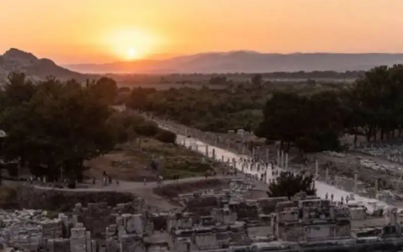 موجة حر شديدة تضرب اليونان وتركيا