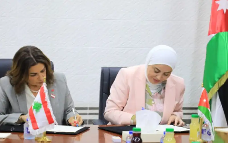 وزيرة التنمية الاجتماعية ونظيرتها اللبنانية توقعان