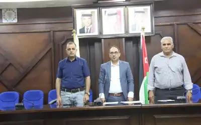 من يوميات بابا سنفور في الجامعة