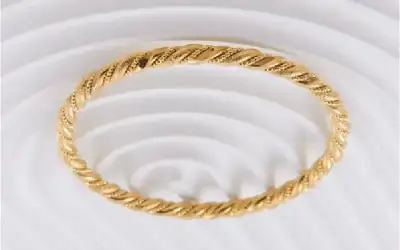 نهاية مأساوية لهندي لف الكوبرا حول