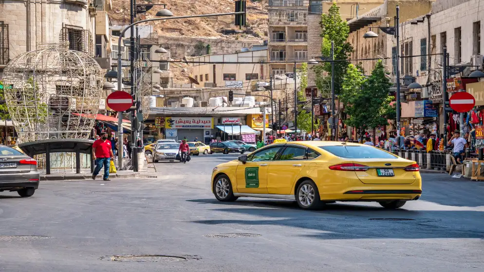 قرابة 17 ألف مركبة بنزين مرخصة