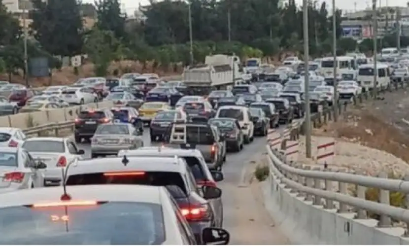 ازدحام مروري خانق في طريق المطار