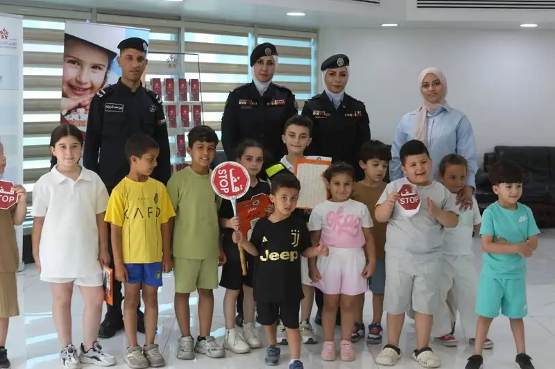 الدوريات الخارجية تنظم محاضرة أولى من