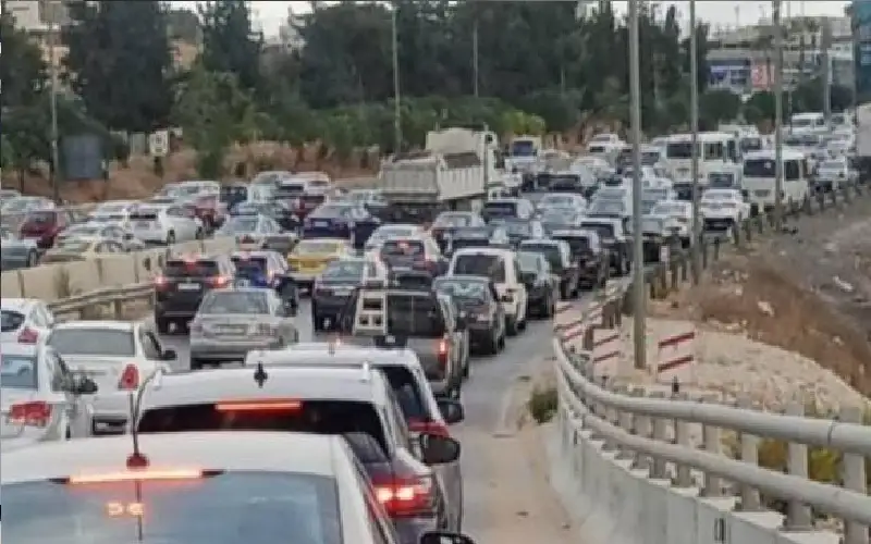 ازدحام مروري خانق في طريق المطار