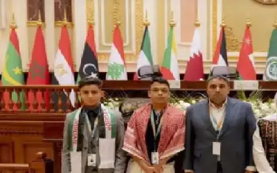 أطفال أردنيون يشاركون في برلمان الشارقة