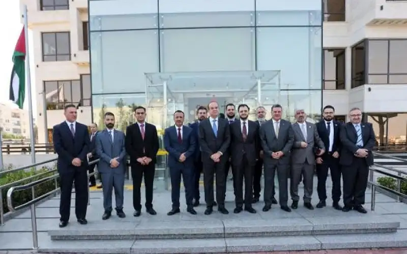 الأردن مستعد للتنظيم والإشراف على تحديث