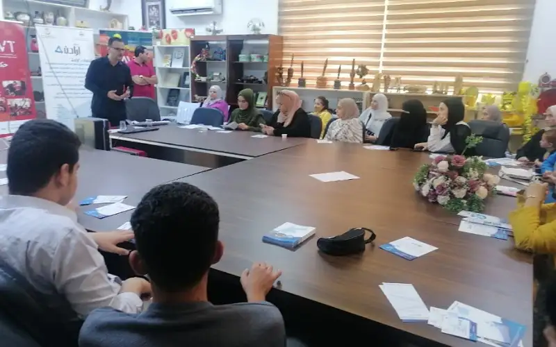 ورشة تدريبية حول كتابة السيرة الذاتية