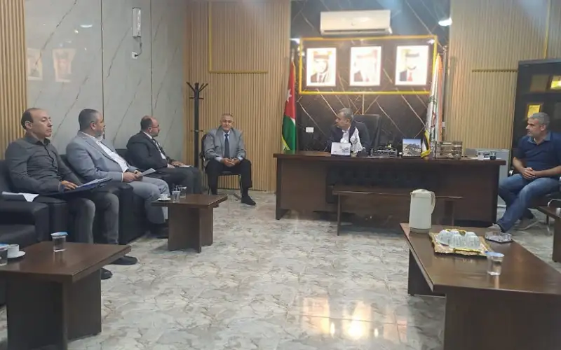 جلسة تعريفية بجائزة الحسين للعمل التطوعي