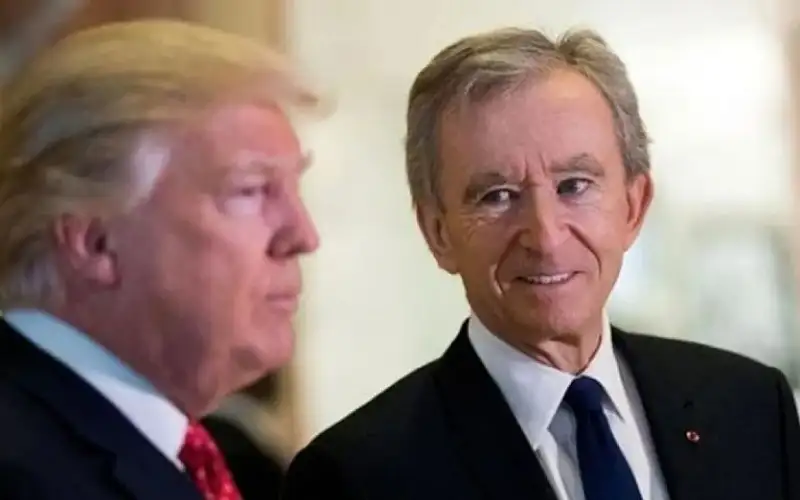 أغنى رجل في أوروبا يدعم اتفاق