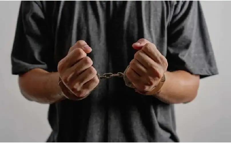 حبس أردني تجسس على حاسوب زوجته