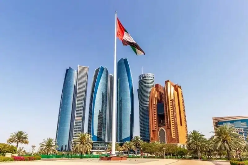 الاحتلال يسحب دبلوماسييه من الإمارات فجأة