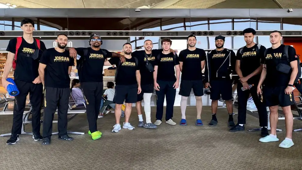 المنتخب الوطني لكرة السلة يتوجه إلى