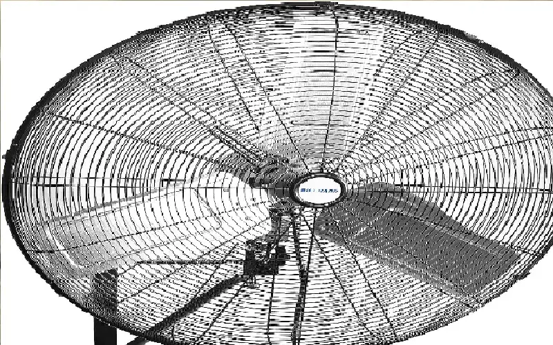 استخدام مروحة في طقس حار جاف