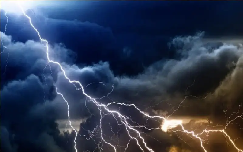 رقم قياسي عالمي.. أطول ومضة برق