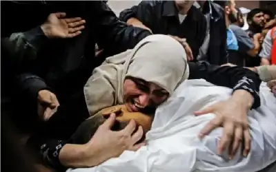 21 شهيدا بينهم 12 من منتظري