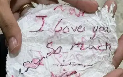 أحبك كثيرا.. رسالة مؤلمة بجيب قتيل