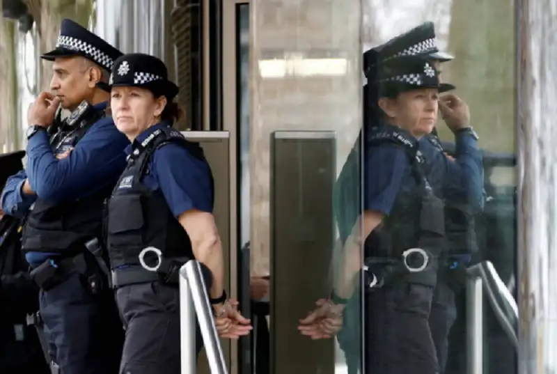 بريطانيا .. اتهام رجل سبعيني بتسميم