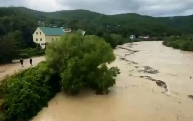 روسيا تعلن الطوارئ بعد فيضانات في