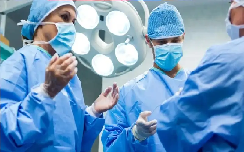 حالة طبية نادرة.. ولادة طفل بجلد