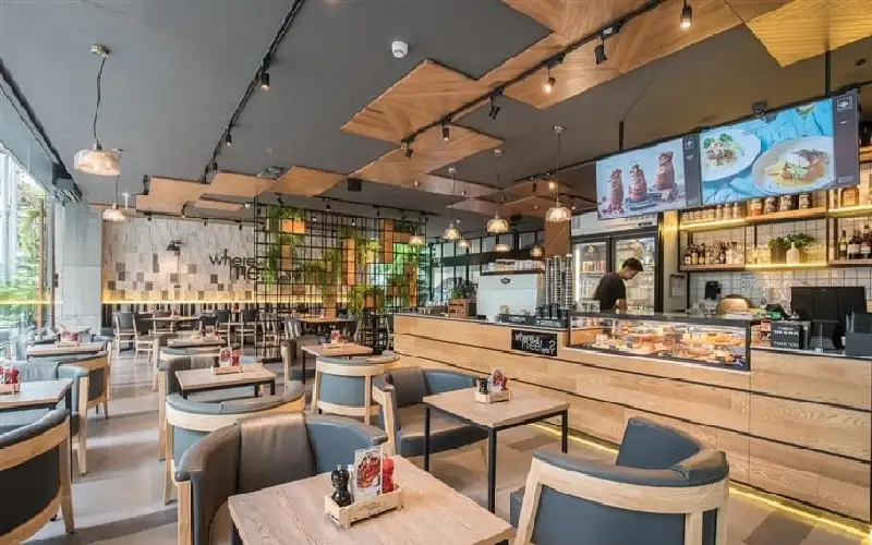 لندن.. مطعم يثير الجدل برسوم مخادعة