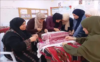 ورشة تهذيب الشماغ في مركز شباب