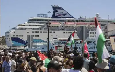 الاحتجاجات الشعبية تجبر إسرائيل على إجلاء
