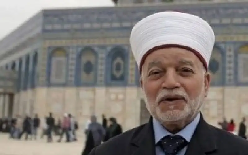 إبعاد مفتي القدس 6 أشهر عن
