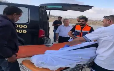 الاحتلال يسلم جثمان الشهيد عودة الهذالين