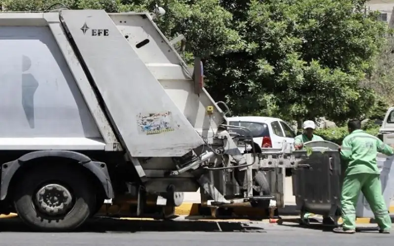 الأمانة توقف عمل كوادرها الميدانية خلال