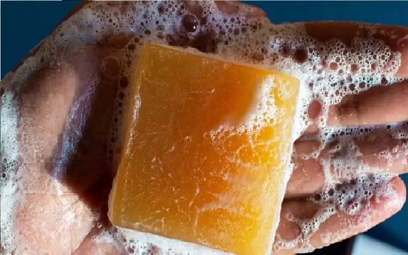 صابون الكركم.. 8 فوائد مذهلة لبشرة