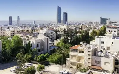 عمان تسجل 42.5° مئوية وتقترب من