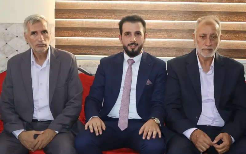 بالصور .. الصيدلاني عبد الرحمن القبيلات