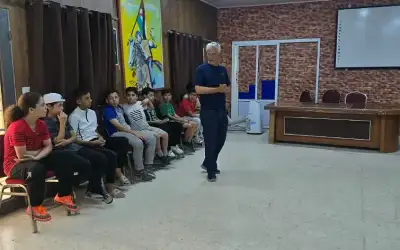 دورة لياقة البدنية في مركز شباب